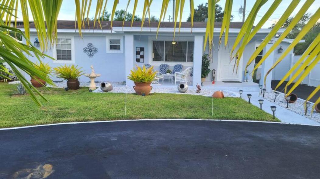 Palm Springs 3-Bedroom 2-Bath 5 Miles To The Beach Lake Worth Beach Eksteriør billede