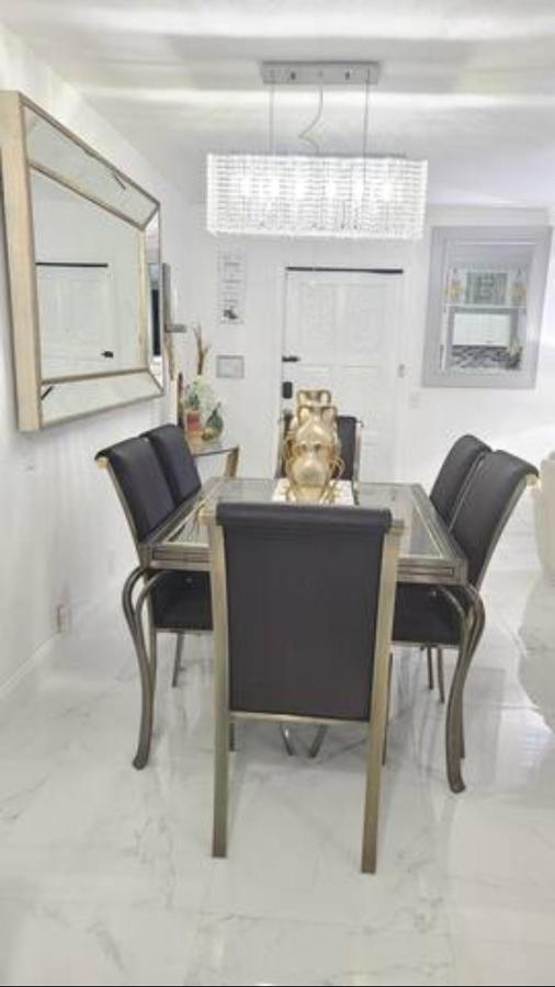 Palm Springs 3-Bedroom 2-Bath 5 Miles To The Beach Lake Worth Beach Eksteriør billede